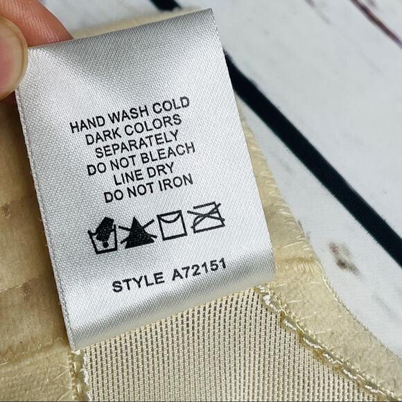 Breezies cream ivory bra 38D - Picture 12 of 13